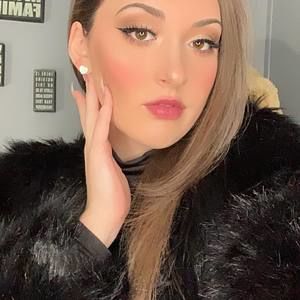 Meet your Posher, Leeanne